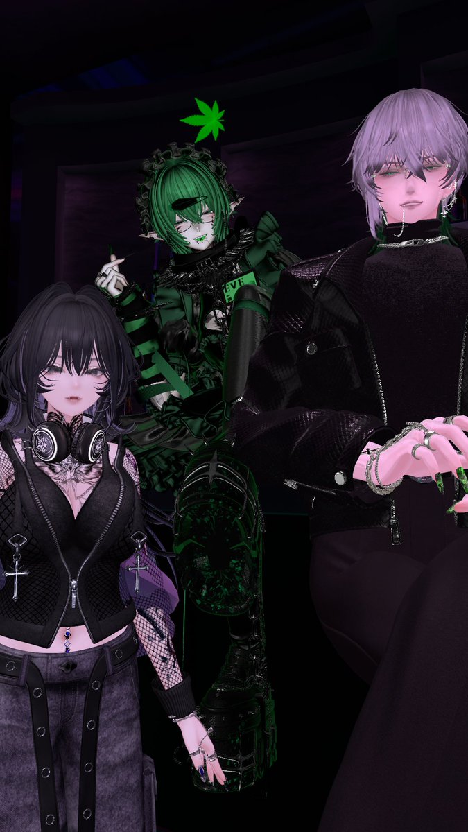 mityaring's tweet photo. 昨日はDaybreak Frontlineにお邪魔してきましたァ!
いやぁ最高の酒のみイベントだ…!涙が出るくらい笑いながら、素敵なキャストさんたちと乾杯してたくさん呑めて楽しかったです!
次回はもっとお酒用意してきます!
#DF_vrc #df4 https://t.co/zrXyRlzLGy