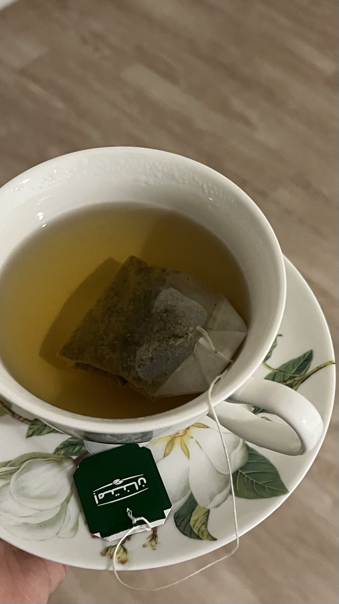 _wavaa's tweet photo. 🧘🏻‍♀️☕️📖 https://t.co/aWyxXarwFs