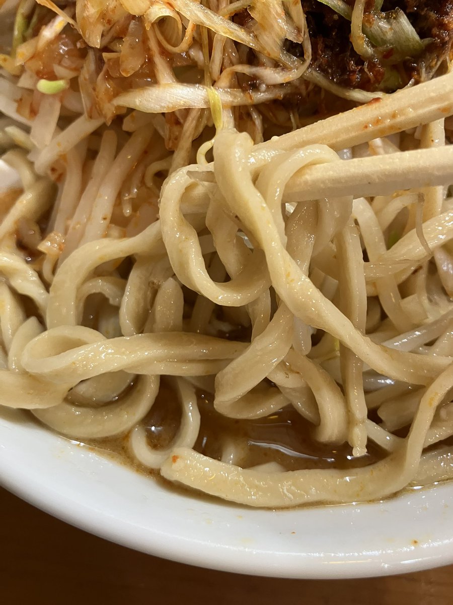ラーメンカラス tweet media