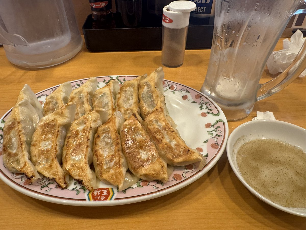 cledie_kitchen's tweet photo. 餃子の王将🍻
生ビールめっちゃ美味しい🤤 https://t.co/9P80PBeUfb
