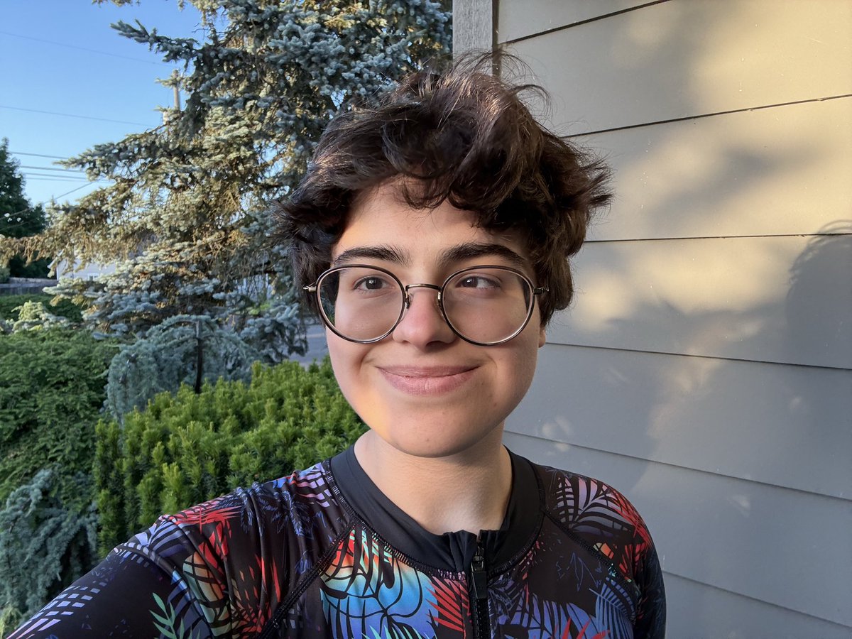 Maia Poet🦎 tweet media