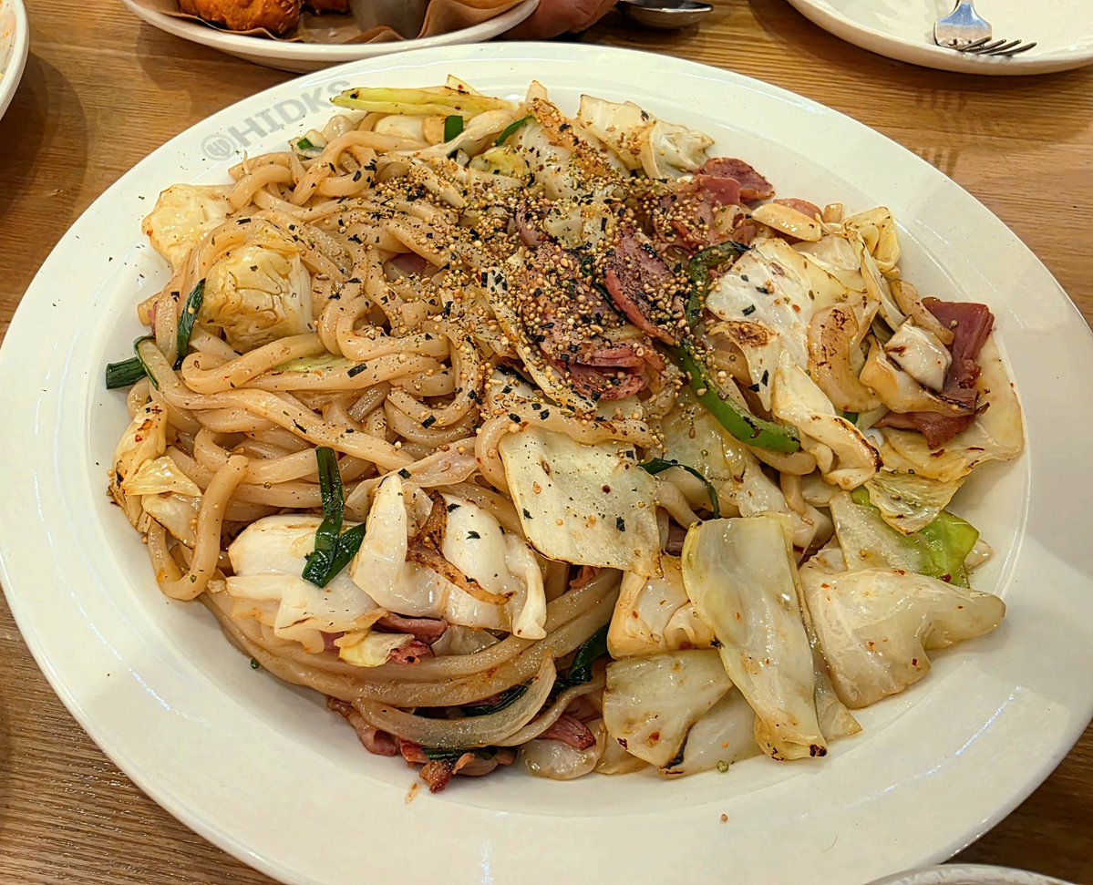 김악레 tweet media