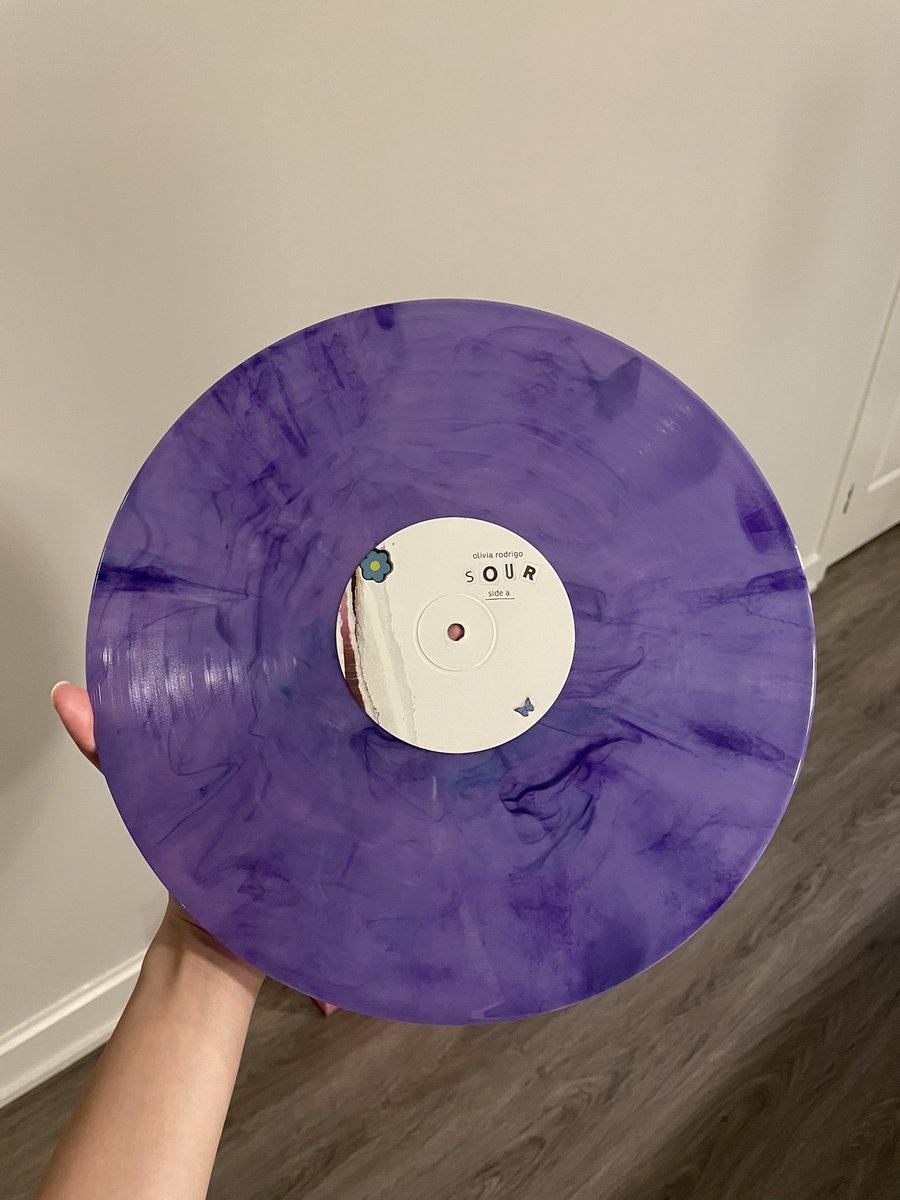 hellojennn's tweet photo. This sour pressing is sooo pretty https://t.co/ftK7CWdAEk