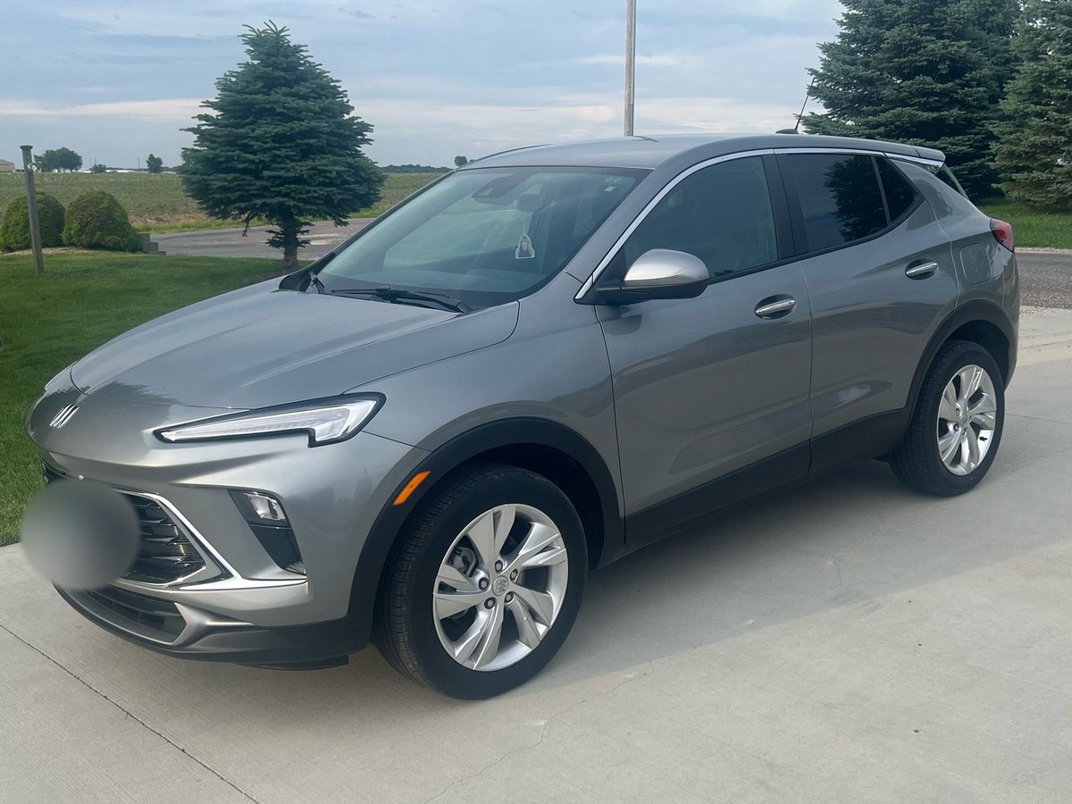 huntvoth's tweet photo. After 2 weeks I decided to get a deer upgrade! #NewWhip https://t.co/Vey0hjDBDP