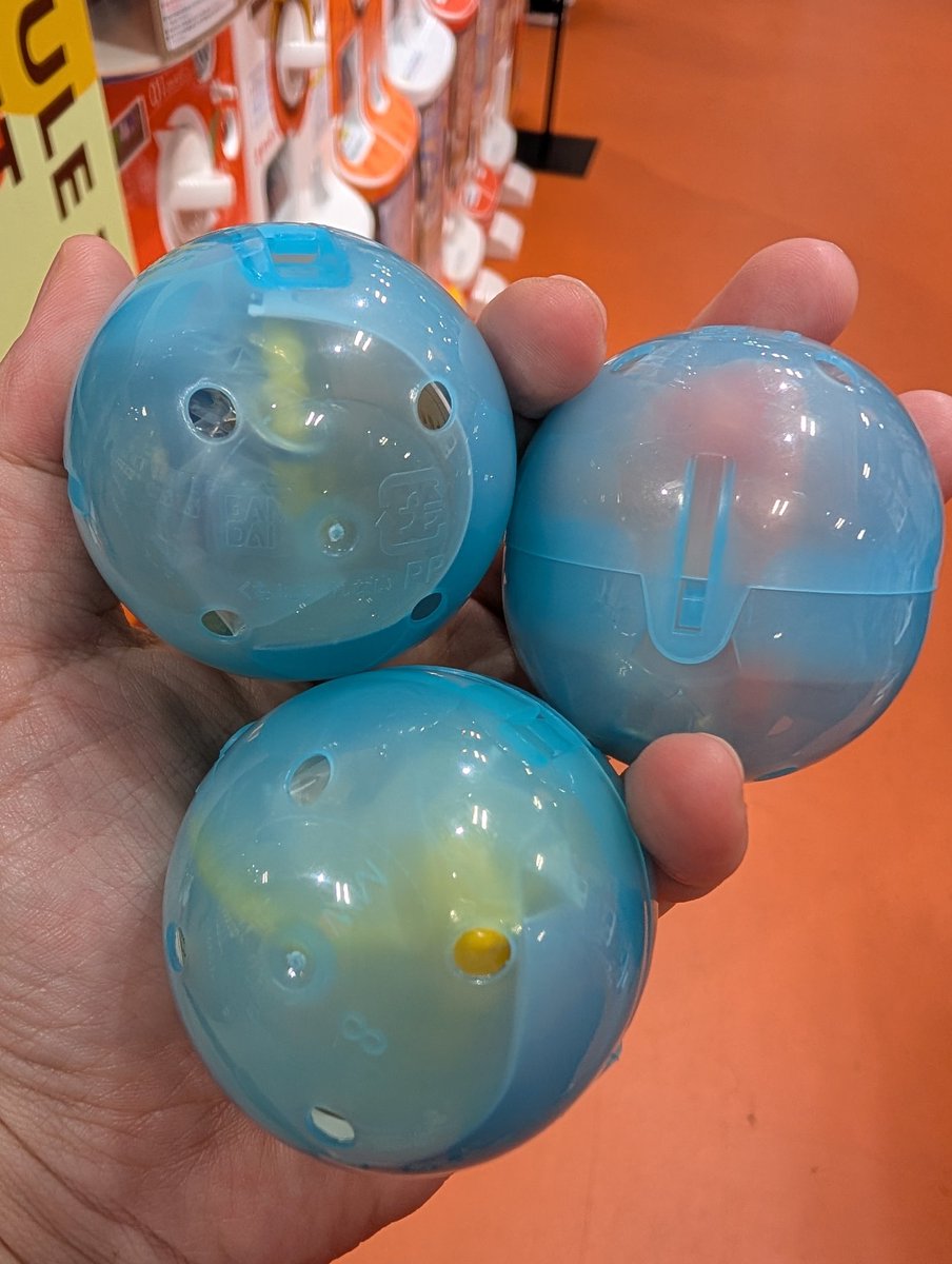rinana84's tweet photo. 【交換】たまごっちカラフルマルチチャーム

求▶くちぱっち

譲▶まめっち×2、めめっち

郵送交換可能になります。 https://t.co/vKMG9oQV70