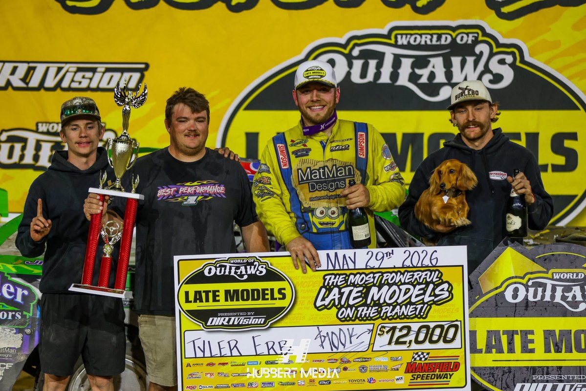 DirtRacingNet's tweet photo. Tyler Erb will wheel his way into tonight’s victory lane to his biggest win of his career tonight at Mansfield Speedway as he goes home taking home the $100,000 payday of the night, thanks to the Niss Family for the very generous donation.

📸: Hubbert Media https://t.co/4ceKRk3htz