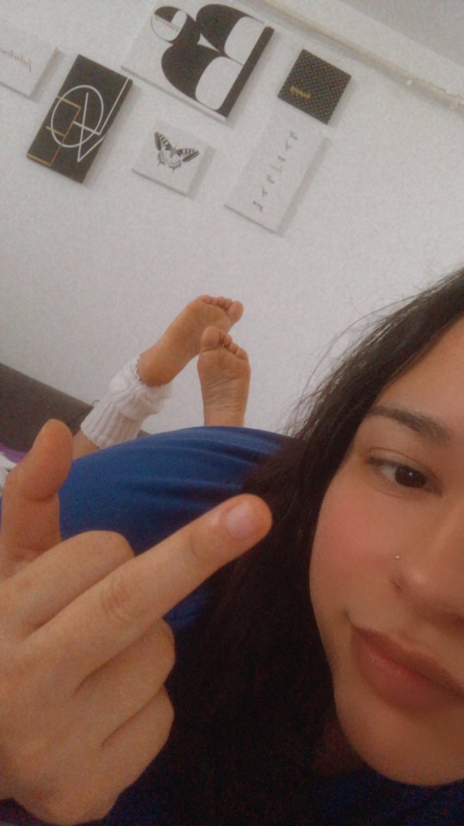 goddessophh's tweet photo. u lose your virginity when u send ur first tripple digit send and who wants to be a virgin loser? 💸

#findom https://t.co/U36mXH97hS