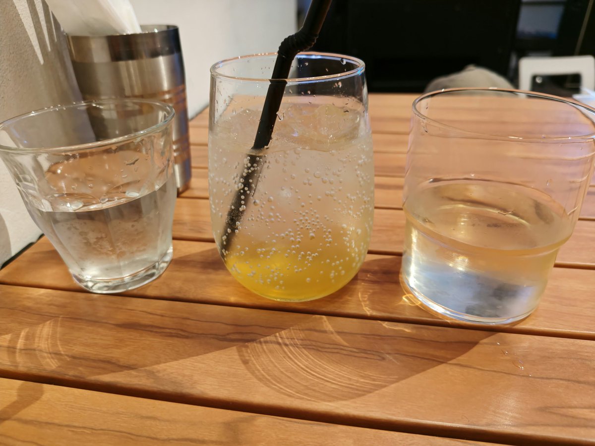 renaispice's tweet photo. 左から、お水、スパイスコーラ、スパイスウォーター（なんか別の名前だった）。夏はスパイス白湯からスパイスクールウォーターになります😌 https://t.co/SmY4L5AVUw