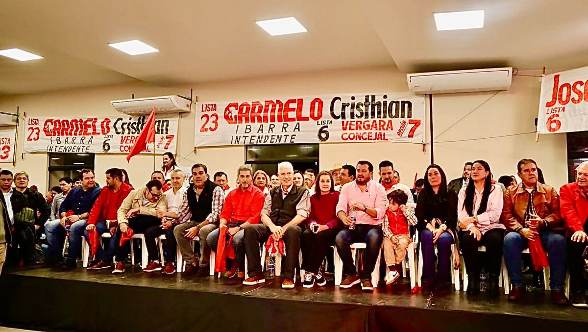 lacostasoy's tweet photo. Marito, Wiens y el Ing. Miranda por Misiones. Los referentes del movimiento colorado añeteté de gira por Misiones para respaldar a candidatos. 
@MaritoAbdo @ArnoldoWiens y el
Ing. Victor Miranda participan de los actos de apoyo al equipo añetete. https://t.co/i8gtj5mpqi