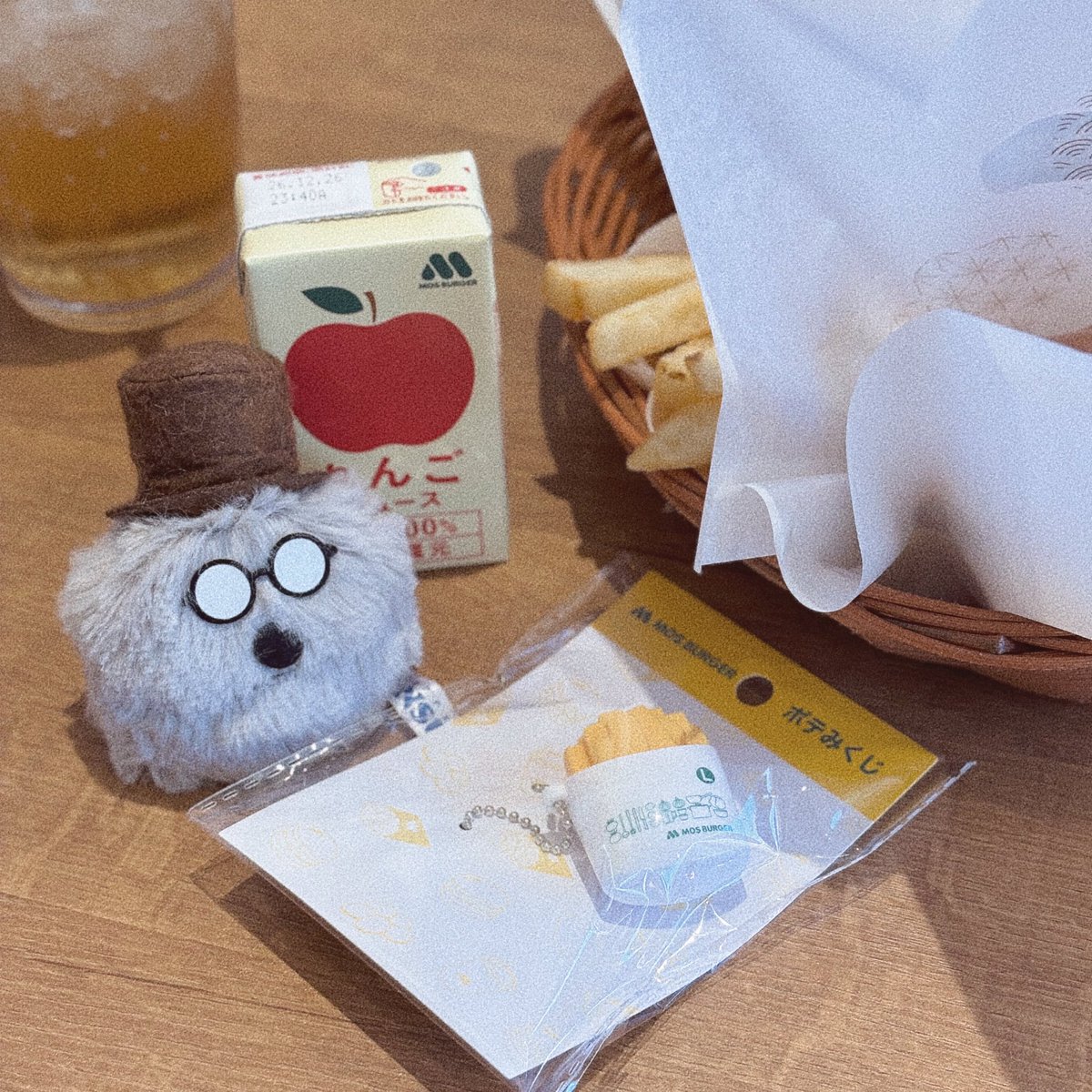 mcr_0315's tweet photo. ガチャ活とモス🍔 https://t.co/LcgEcpocrz