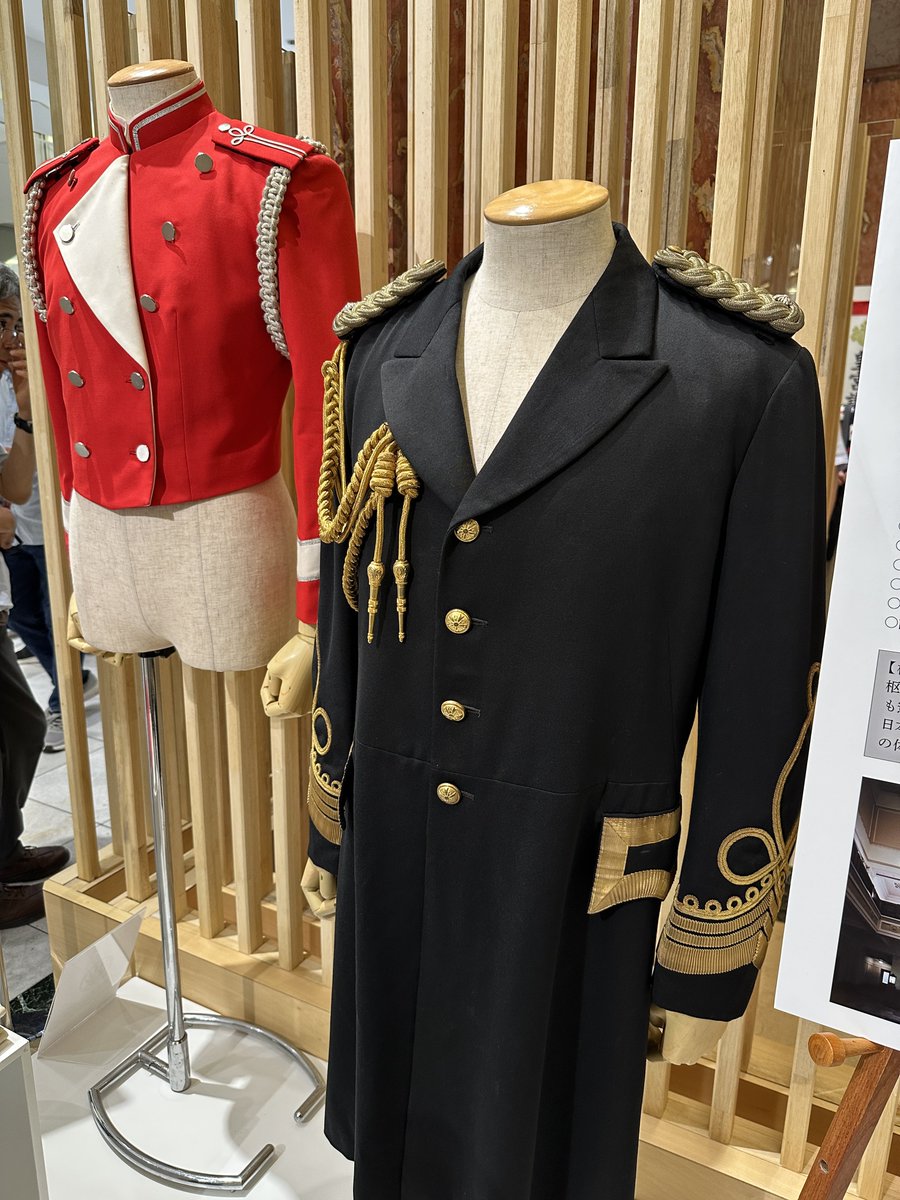 Police_box110's tweet photo. 皇宮警察創立140周年記念展及び音楽隊演奏を見学
雅楽で舞うのは雅すぎる。 https://t.co/KWsNyrg26r