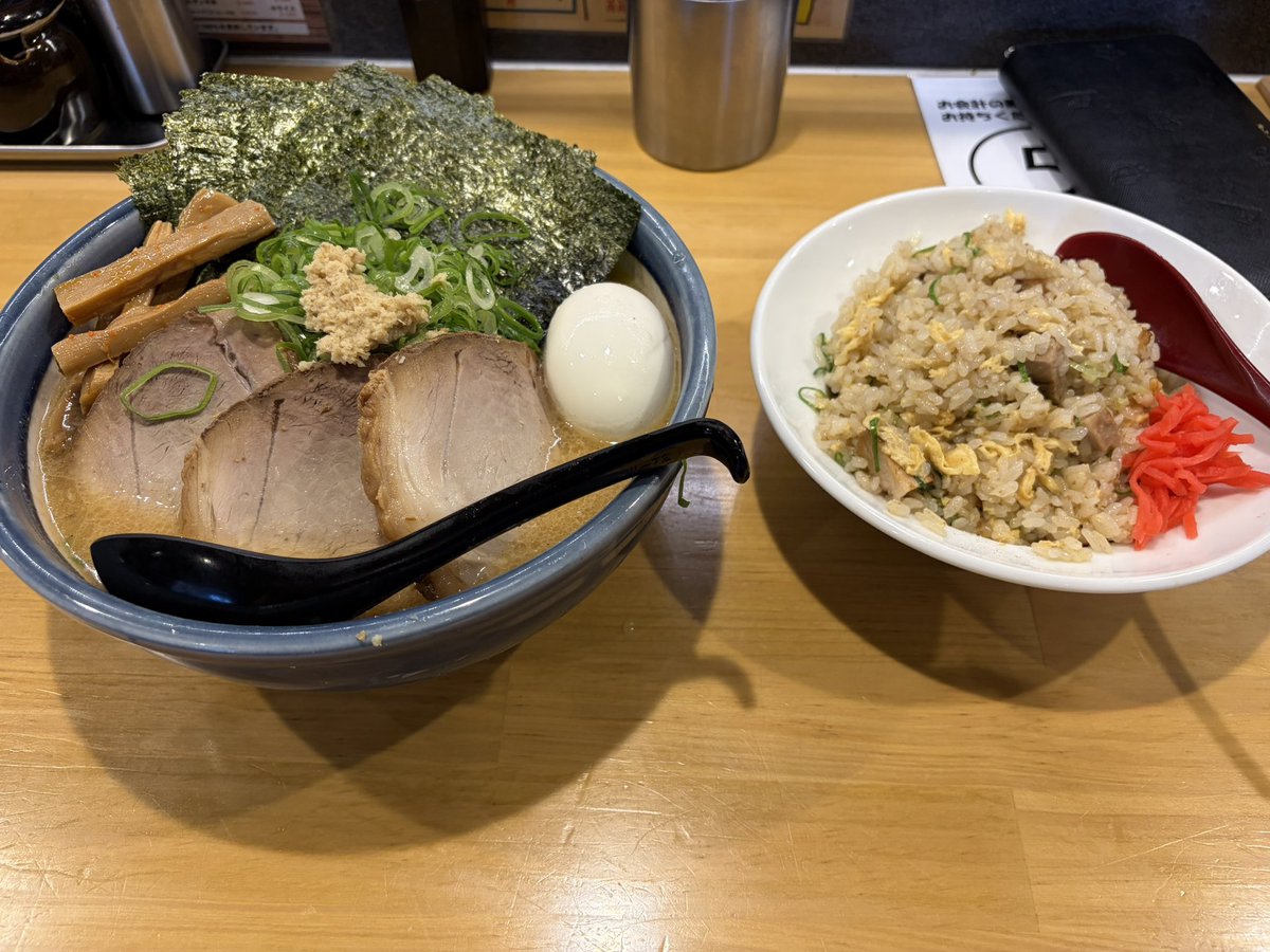 すおーん tweet media