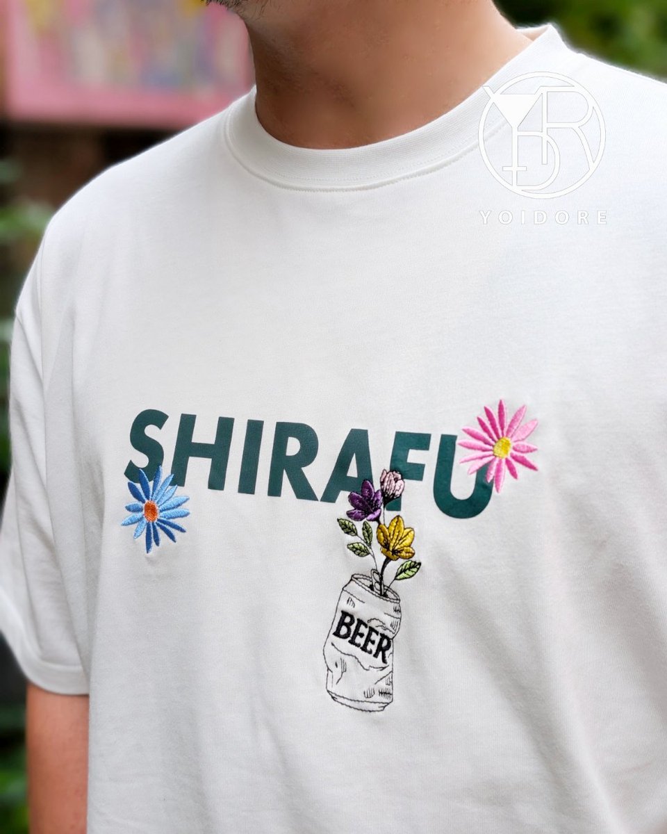 yoidoreofficial's tweet photo. 花だって酔いたい時もある🌼
No.826211 “ 酔っ払いフラワーTEE ”

（CO₂）と（水）だけじゃぁ、いいブドウ糖は作れねぇ。
たまには日光浴しながら好きな酒に浸るのさ😁

6CO₂ + 6H₂O +BEER⇒ C₆H₁₂O₆ + 6O₂ ！！

ONLINE STORE
https://t.co/FN1wHYIJLA https://t.co/ebdADOCkub