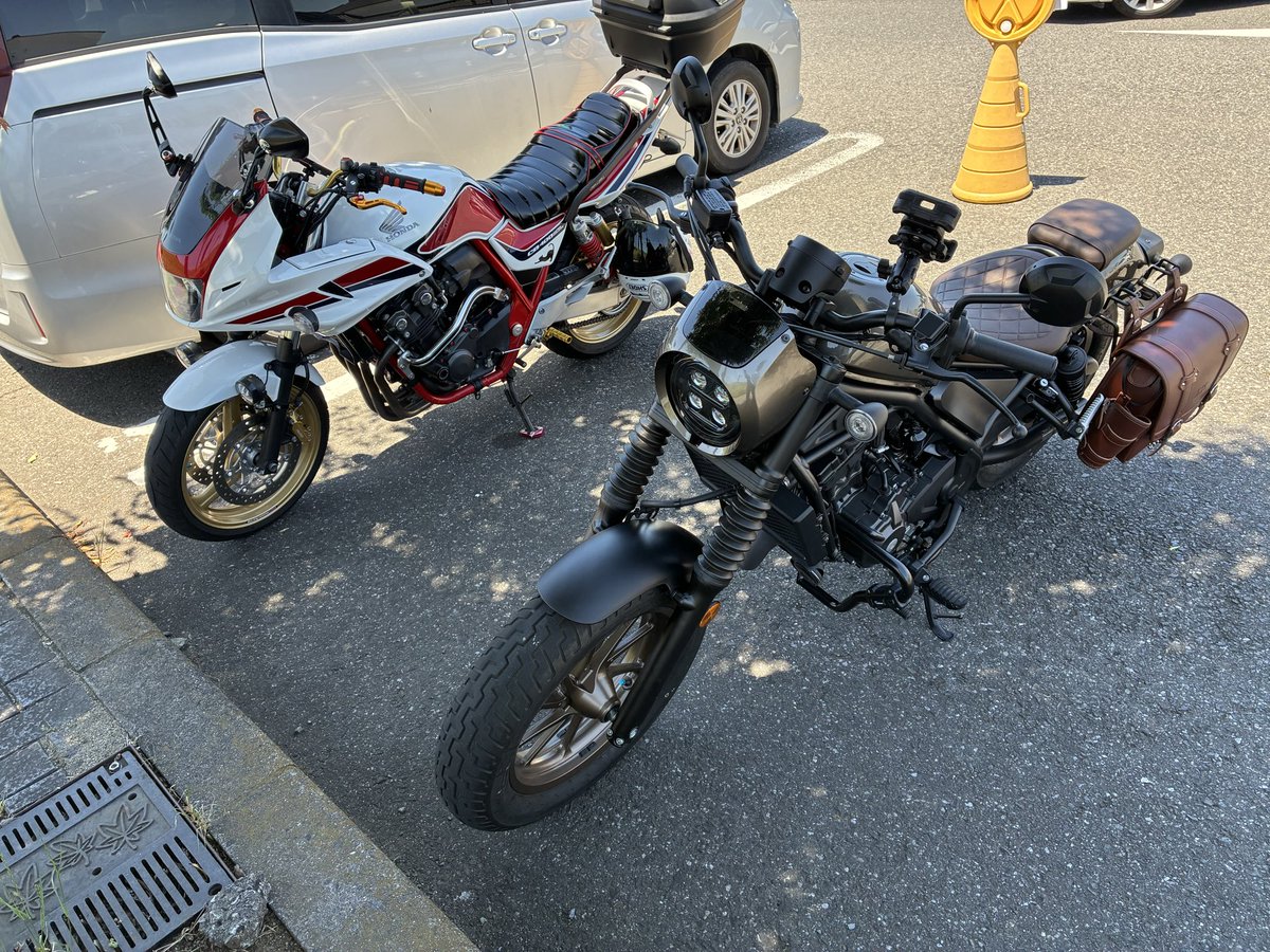 TreasureRise's tweet photo. バイクの免許取ったー🏍️
明日これでGOフェス行く✨ https://t.co/WhTKTiyJXI