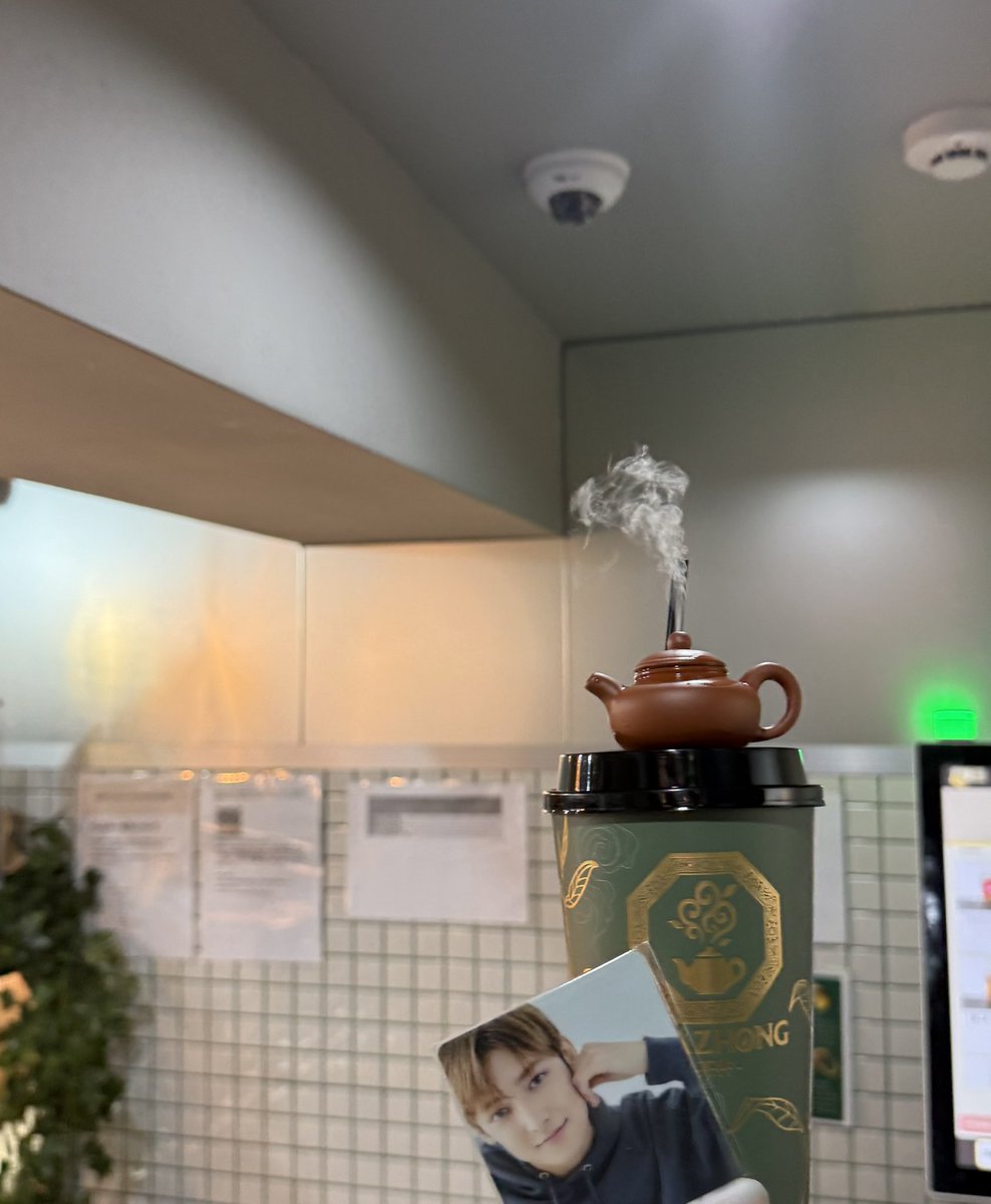 dpmimi2510's tweet photo. CHAZHONG 茶种 ﾁｬｼﾞｬﾝ
@ 横浜

王様のﾌﾞﾗﾝﾁで
ROIROMがいった
お店ﾃﾞｽ~~𖤐´

いろいろｶｽﾀﾏｲｽﾞできて
めっちゃおいし~~っ
茶葉感めちゃｱﾘでしたっ
ﾓｸﾓｸかわい~~🥤⭐️

#王様のブランチ
#CHAZHONG
#ROIROM https://t.co/2lGN0Wu2q6
