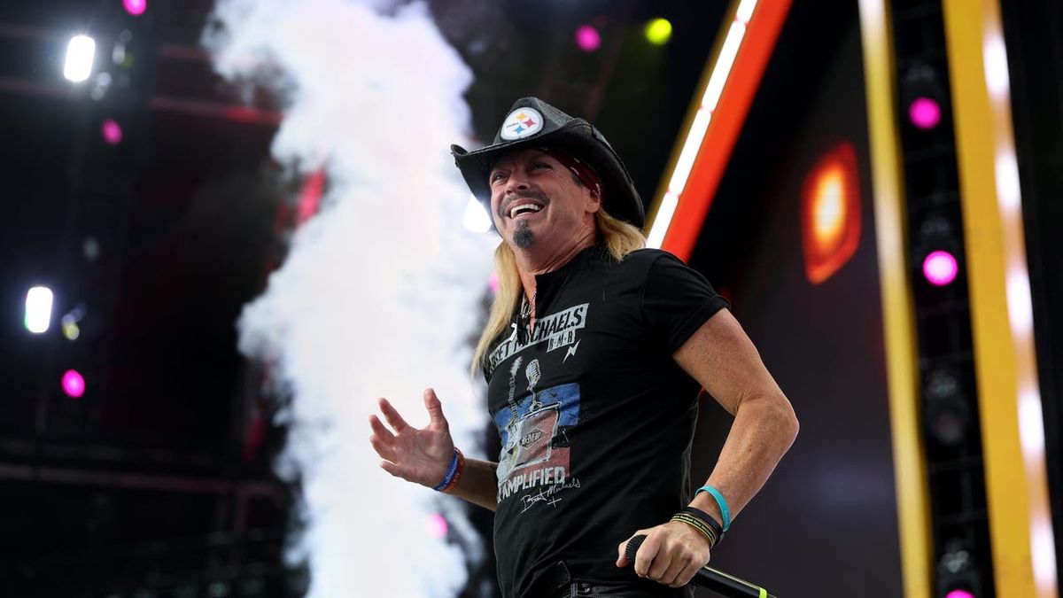 FOX2News's tweet photo. Poison frontman Bret Michaels announced Friday morning that he is no longer performing at the "Great American State Fair" taking place on the National Mall this summer. https://t.co/oIBUjTbUpD https://t.co/jDXNrarOx4
