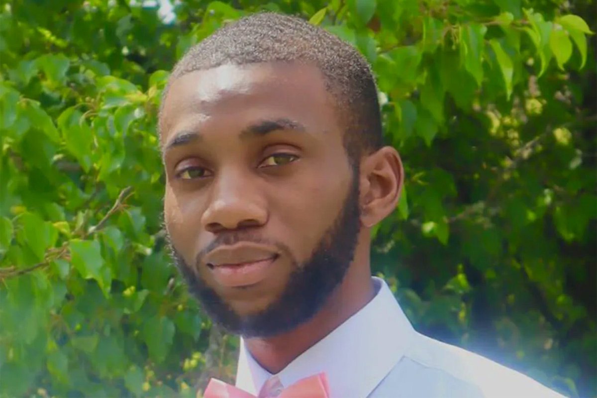 BlameEricLamont's tweet photo. Very upsetting to know that Trey Reed’s family to this day is still awaiting the results of a second INDEPENDENT autopsy.
All that says to me is that someone did something to him and someone is working overtime to cover it up.
#JusticeForTreyReed #RIPTreyReed https://t.co/OQ78HoMzg6