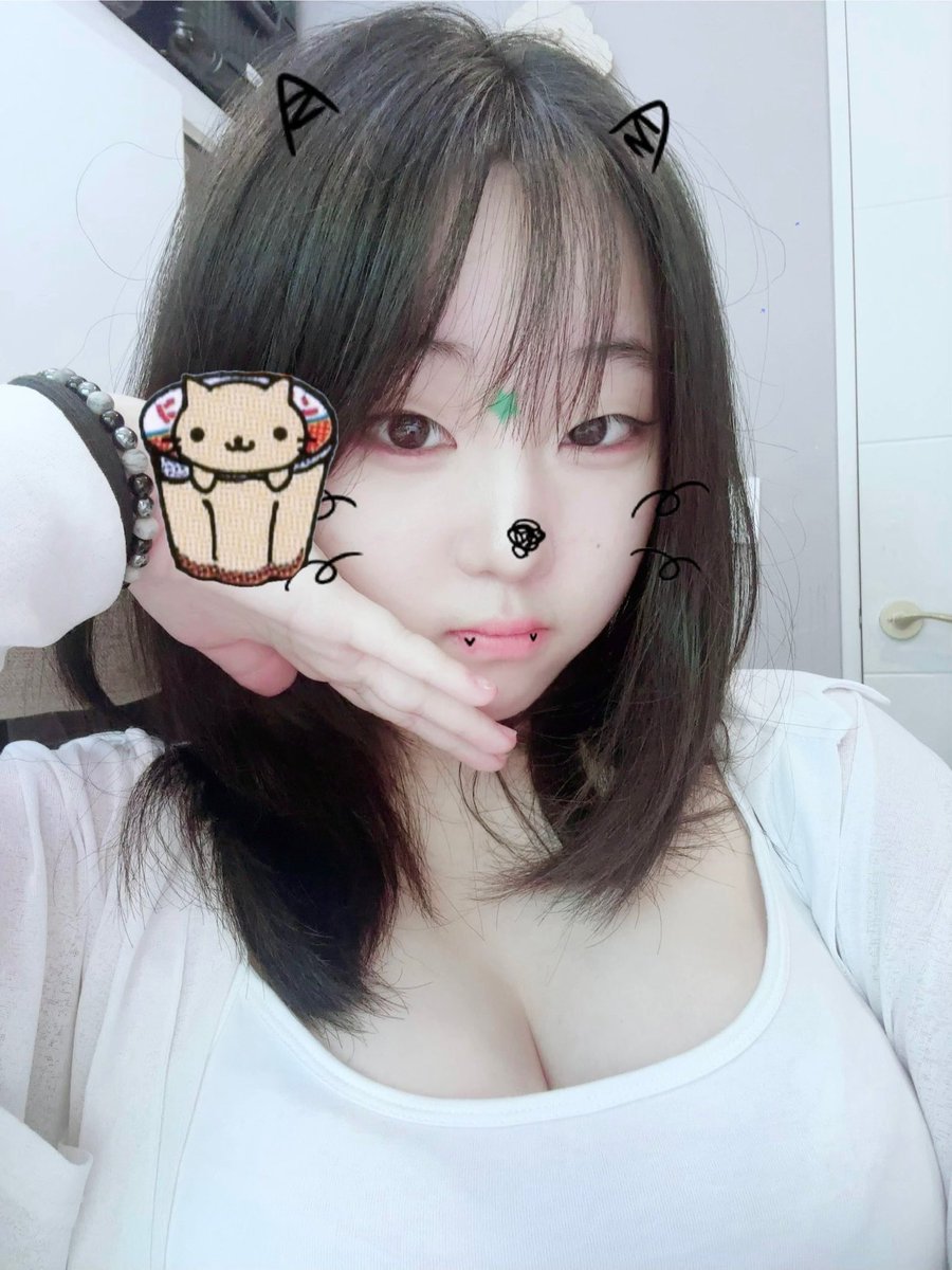 단 tweet media