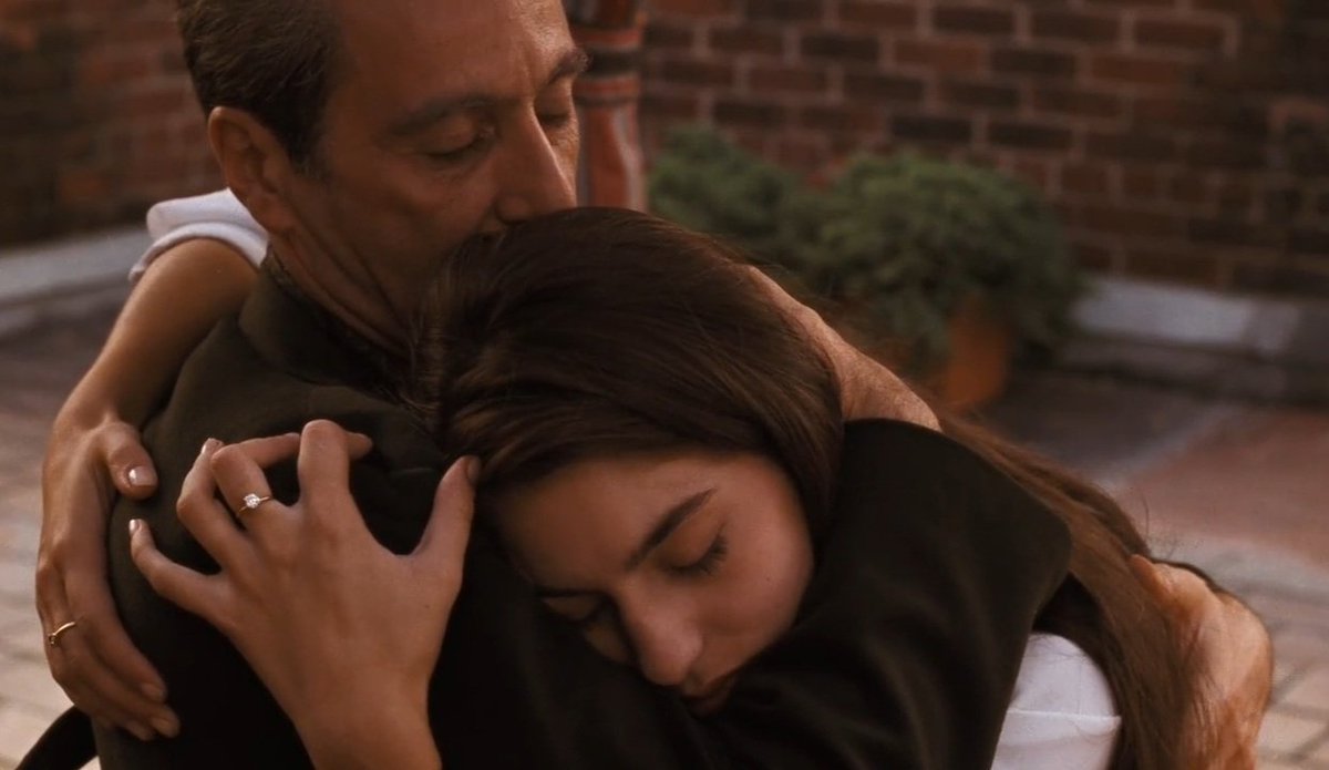 ZAKZ20109941's tweet photo. How beautifully he hugs https://t.co/IFYhxr0SLn