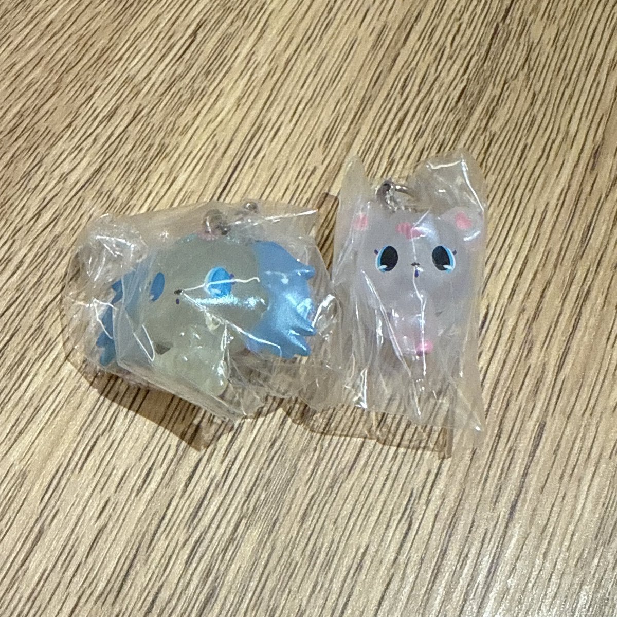 myk_O2's tweet photo. @_
【交換】　めじるしアクセサリー

譲 : 『ジュエ���ペット』 ラプラ サフィー
　　『サンリオ クリスタル 』クロミ マイメロディ

求 : ジェリーデコバンド　キティ
　　よつばのクローバーマスコット キティ

異種になりますが、条件合う方よろしくお願いします https://t.co/cRqI325T4R