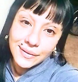desaparecidaorg's tweet photo. Jesica Juliana Contreras tiene 34 años, desapareció el  15/5/26 en Rosario, provincia de Rosario, provincia de Santa Fe. Se hizo la denuncia. Por favor compartir y avisar #Urgente a la policía local,  o al☎️911

#Rosario #SantaFe https://t.co/EOWLgjvnZ4