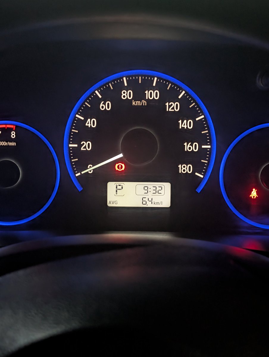 Nehal_404's tweet photo. Hi @nitin_gadkari @OfficeOfNG ,
Your GREED is killing my vehicle. This is the average my E25 compliant @Honda Brio is giving these days, as opposed to 12-14 a few months ago.
Shame on @BJP4India for torturing the middle class! https://t.co/f9hKtCD5ED