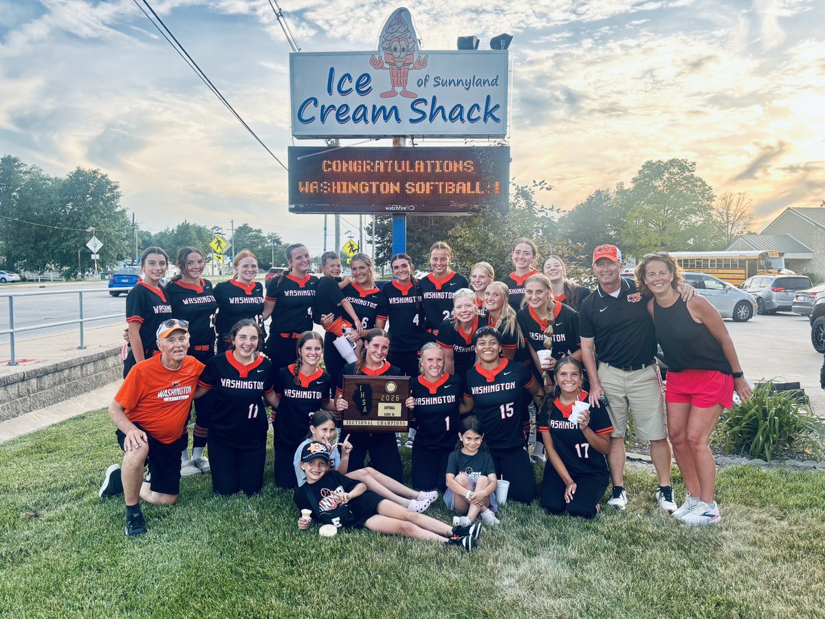 WCHS_308sball's tweet photo. SECTIONAL CHAMPIONS and on to the ELITE 8!!🧡🐾🖤

Win another Plaque, you go back to the Shack!🍦

#ThinkBIG https://t.co/YBy02zbESG