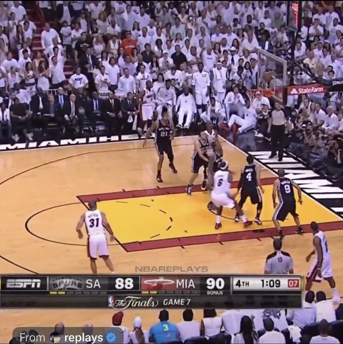 Blizz_TP's tweet photo. @Alf954 @TrustSwisho Insane ball watching from SA on this … Battier miss —> notorious Duncan botched layup after this anyway, but can’t help but think circumstances would’ve been different. https://t.co/PfNP2hrkIK