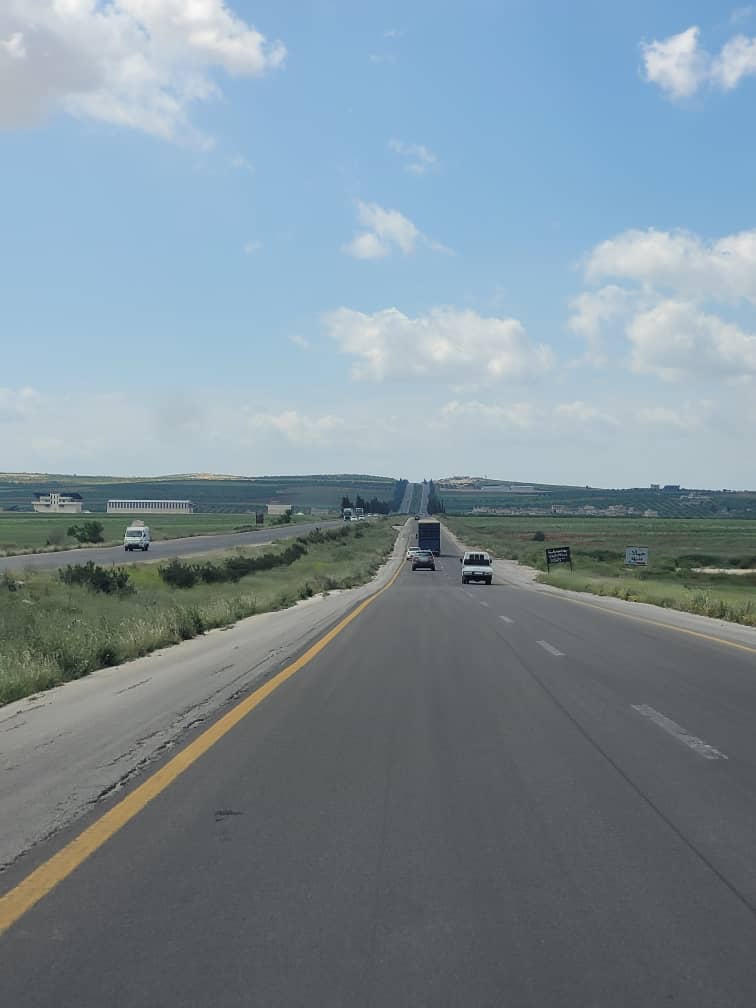 OCopines's tweet photo. Photos of the road from #Damascus to #Aleppo #Syria https://t.co/m8qyYvjJdi