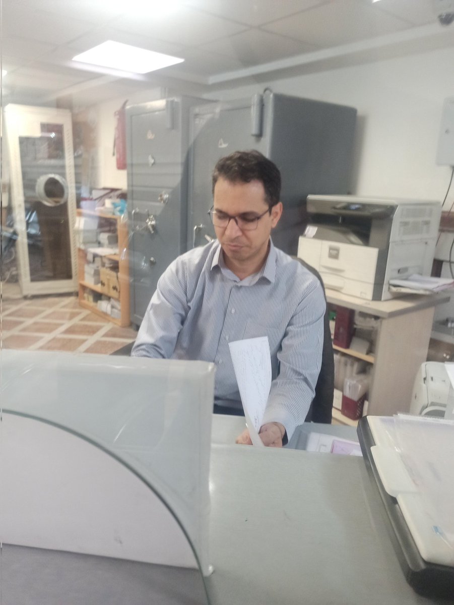 BehCanan's tweet photo. این حرومزاده متصدی بانک ملت شعبه چهارراه طالقانی تبریز هست، مادر جنده تمام عیار که...
ریدم تو سیستمی که فقط کصکش های خایمال میرن سر کار .. از اینجا کیر تو کص خار و مادرت هرکسی هستی https://t.co/gYmdokIRhp