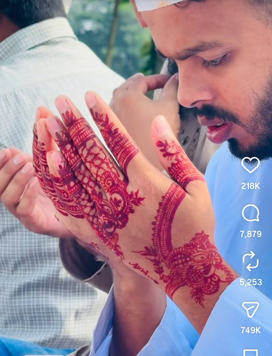 Eshaal زہـــرہ tweet media