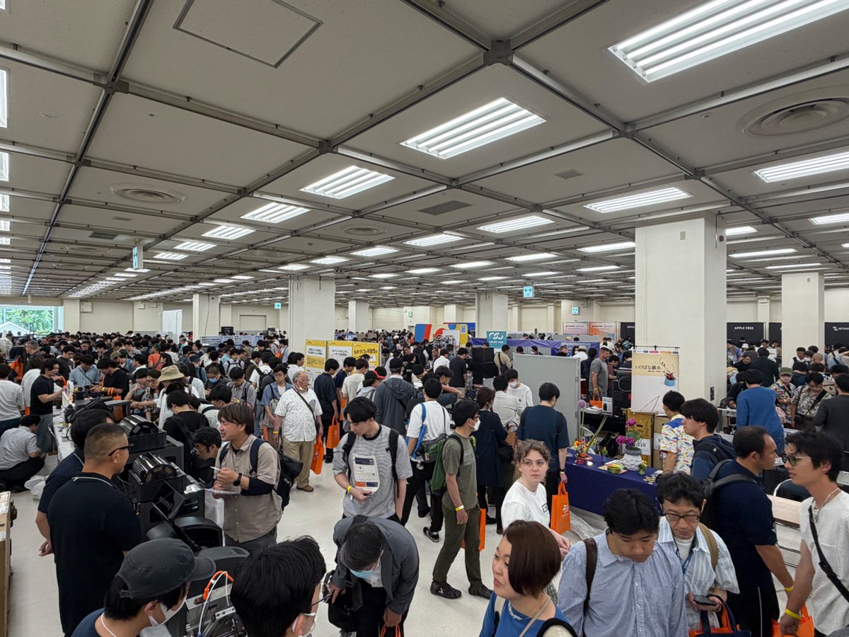 jan_tec's tweet photo. The Japan RepRap Festival is a huge success! https://t.co/XpIFcKK5Wb