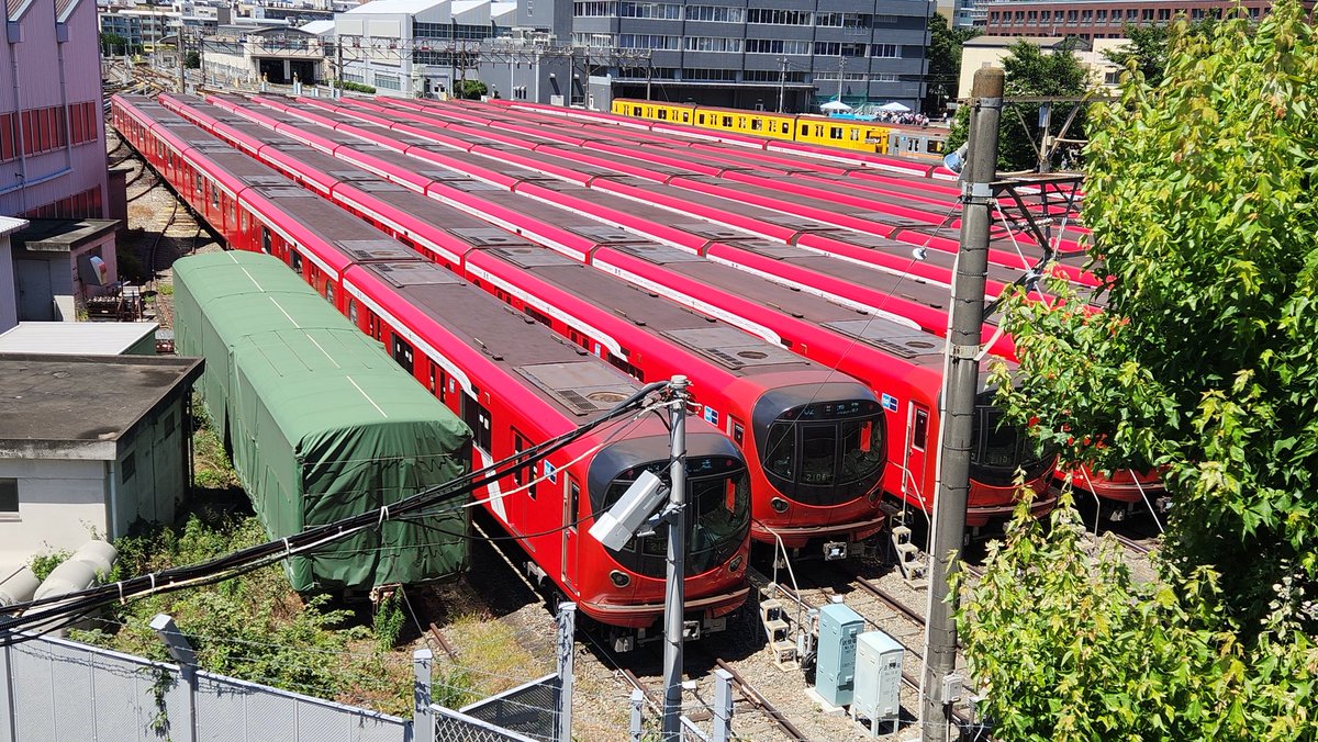 レ 鉄 tweet media