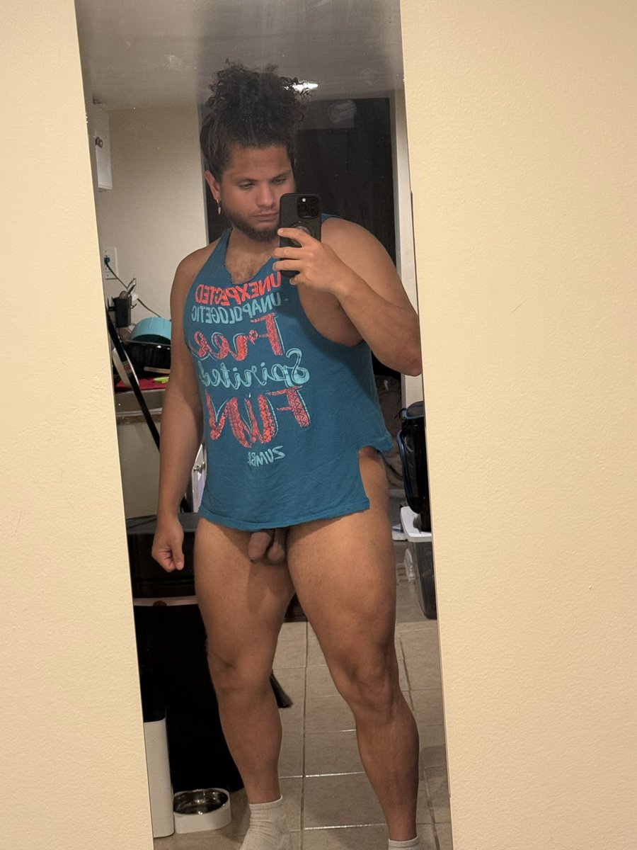 ThickCatire's tweet photo. Good night https://t.co/QY2JpfWHFS