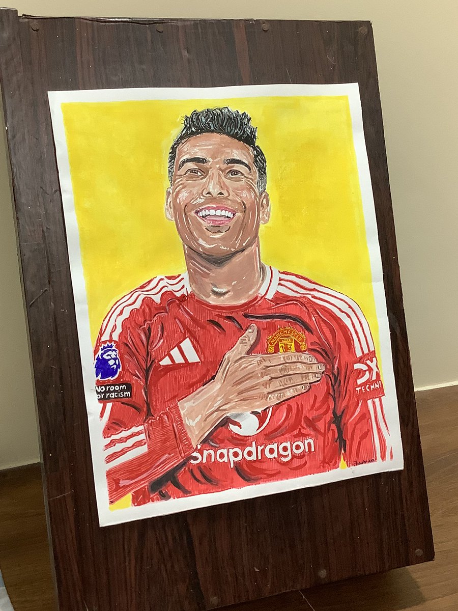 Jeevakrish73's tweet photo. De, de, de, de, @Casemiro! ❤️

It’s been an absolute joy watching every tackle and every bullet header in red.

Thank you for the memories, Classmiro. 

@ManUtd @premierleague @Snapdragon #MUFC https://t.co/SshNIwuDuy