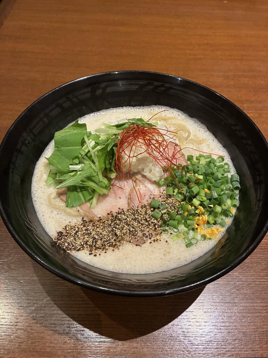 menyahayabusa's tweet photo. 10時間煮込んだ渾身のはやぶさスープも炊き上がりました🍜🐷🐓🐟

皆様のお越しを心よりおまちしております😌🙏#名古屋ラーメン　#大須ラーメン　#ramennagoya https://t.co/c1a5NCgocR