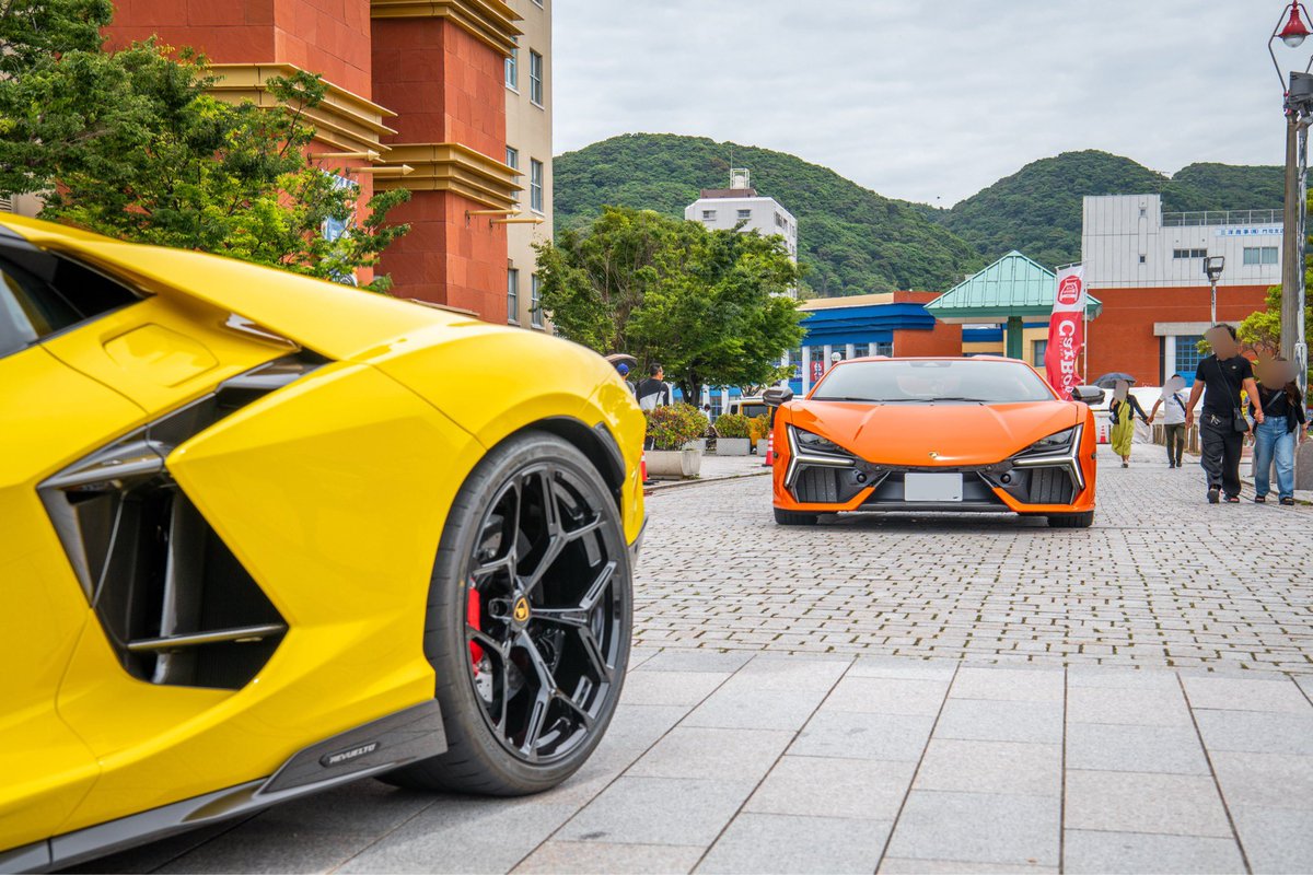 imhungrydaooooo's tweet photo. Lamborghini Revuelto https://t.co/y2nfLjj4yV