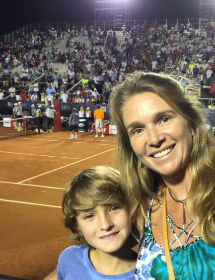 melodymakernz's tweet photo. Baby Joao and his mum, 12 years ago in Rio 🥰 https://t.co/DzOWlNeqbW