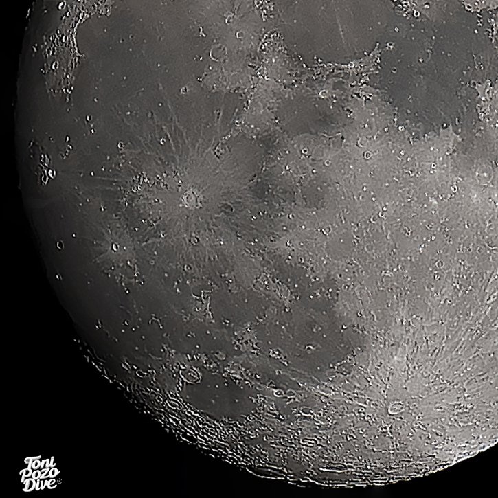 tonidive's tweet photo. Gibosa Creciente al 92,4% el 28-5-2026 a las 22:40h. , #moonlight #moon
#cielosESA #astrofotografia
#astronomía
#astronomy @toro_an 
@mawerick 
@yourESA @NASA 
@AstronomiaRivas
@AbelBorrasca @Carol_spotters https://t.co/LquZkRcivs