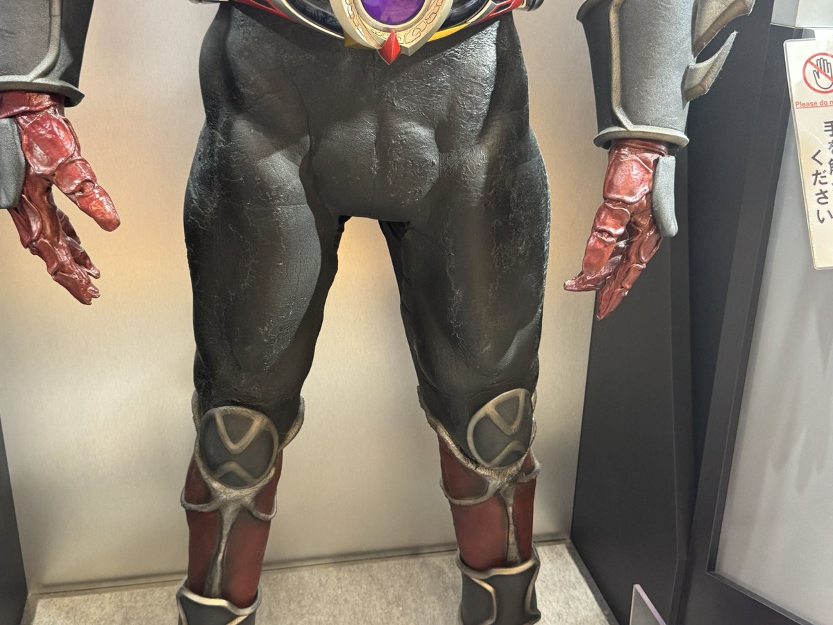 RabbitDragon01's tweet photo. 遂にバーニングフォームを拝むことができましたぁ！！
スーツの劣化具合が逆に刺さります😭 https://t.co/uL9ngQVL8m