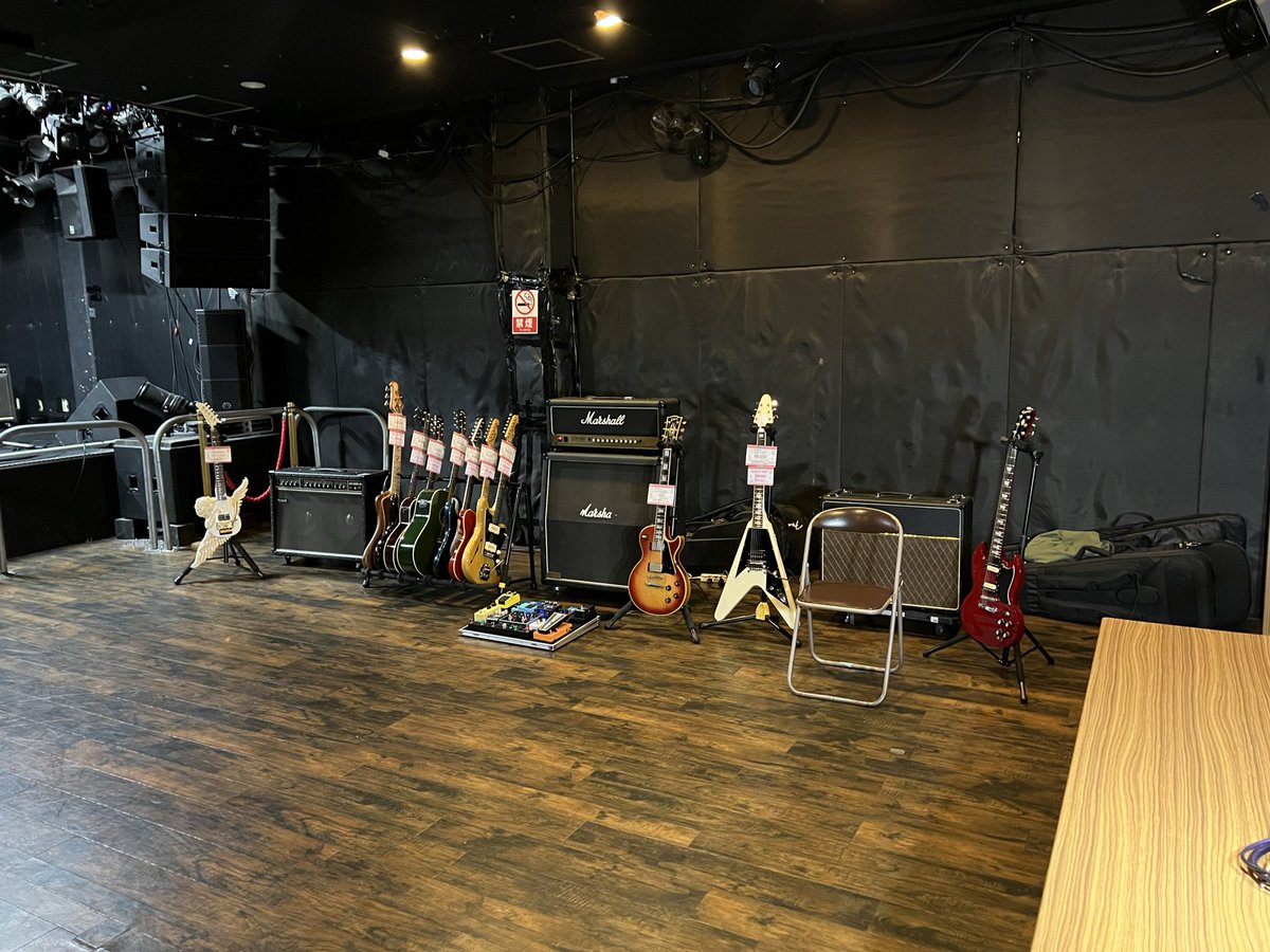 445_factory_01's tweet photo. 本日15時スタートです。
着々と準備中
皆さん遊びに来てください😊 https://t.co/jOXqWwuw7E