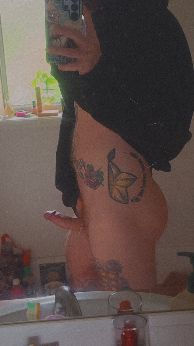 HexBunny95's tweet photo. Back or front? https://t.co/qWhurwVF3H