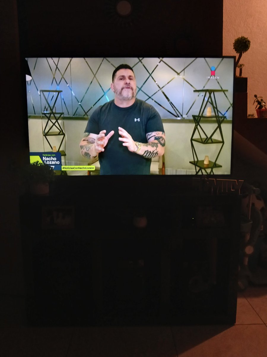 eventur77's tweet photo. Y este marrano quien es.... aaahhhhh es el padre de las tortas y tacos superior @DavidPramo2 andabas pedo, porque hablas puras mmdas. https://t.co/CBmnbn4UxK