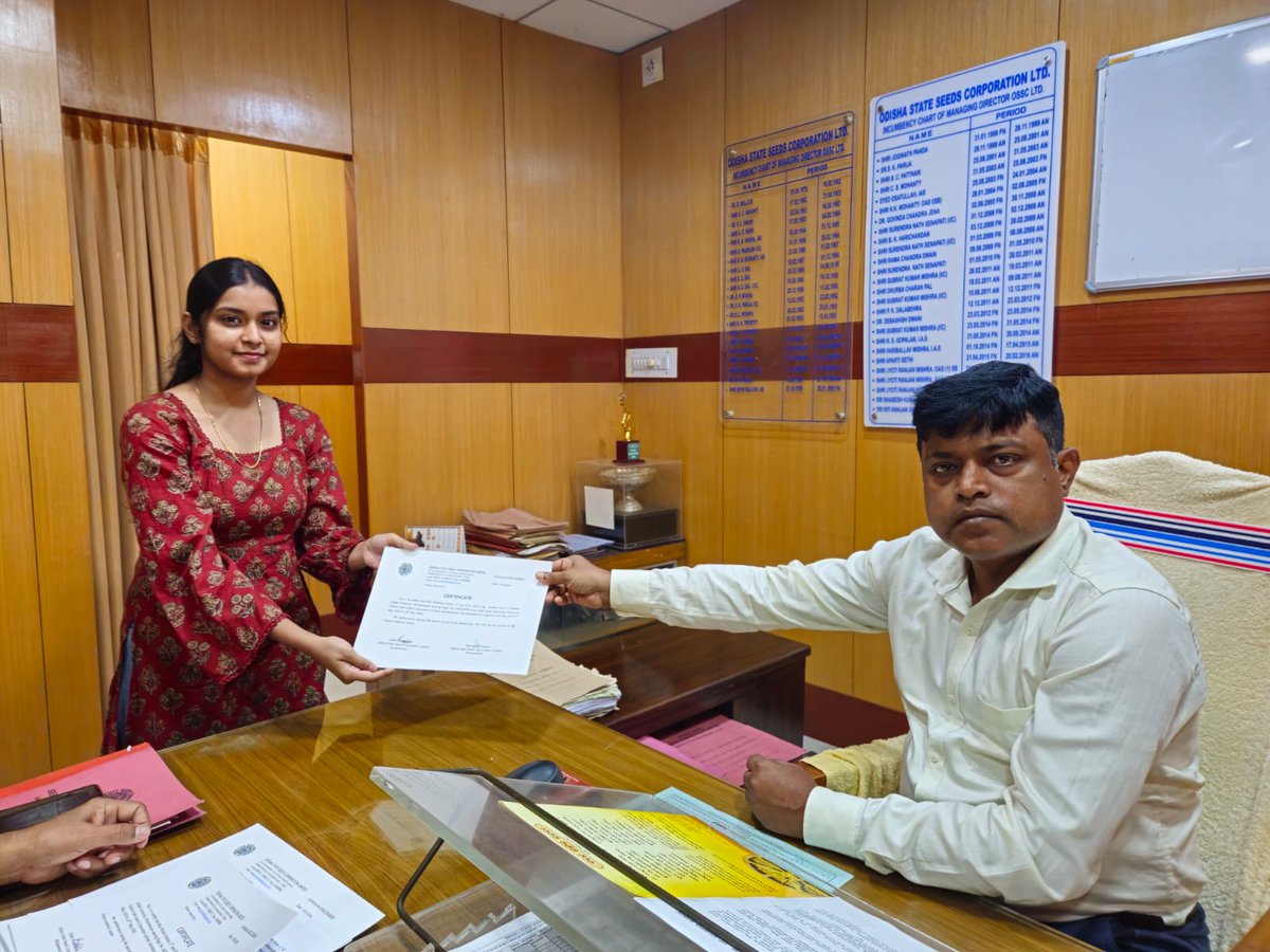 OSSCLtd's tweet photo. The 3rd-year https://t.co/2MoAH3YZSv. Agriculture students of C.V. Raman Global University, Bhubaneswar, have successfully completed their internship at OSSC Ltd. Kudos to our future agri-leaders for gaining valuable hands-on industry experience! 
 
 #Agriculture #NextGenAgri https://t.co/5Bg6BqDJZW