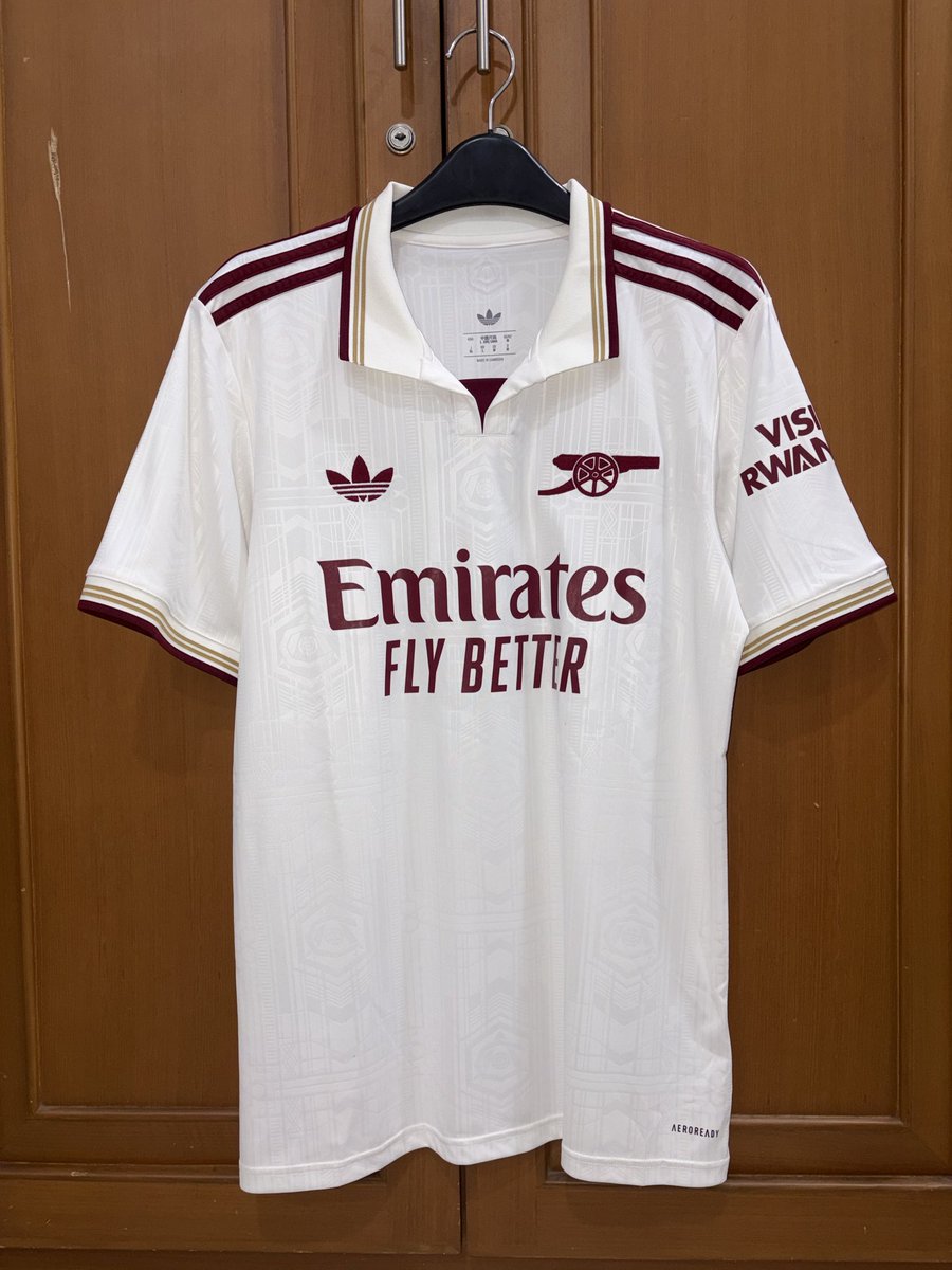 balll8_'s tweet photo. @Jerseyforum izin WTS om
#jersey4sale
wts arsenal jersey 25/26
third replica size M (1.500k)
home replica size M (1.200k)
home authentic size M BNWT (2.450k) https://t.co/EXnNwtl5qY