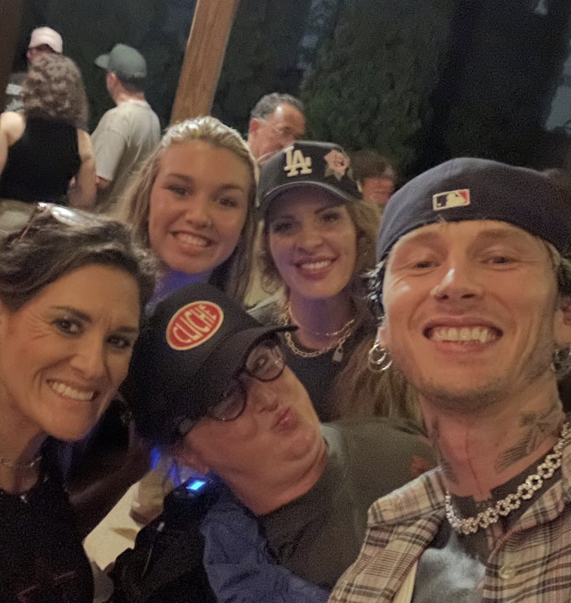 kristenESTXX's tweet photo. when your dream is to meet mgk and HE tears up 

the sweetest soul ❤️

📸 onearmbandet_flipflop https://t.co/1E1AMvUt14
