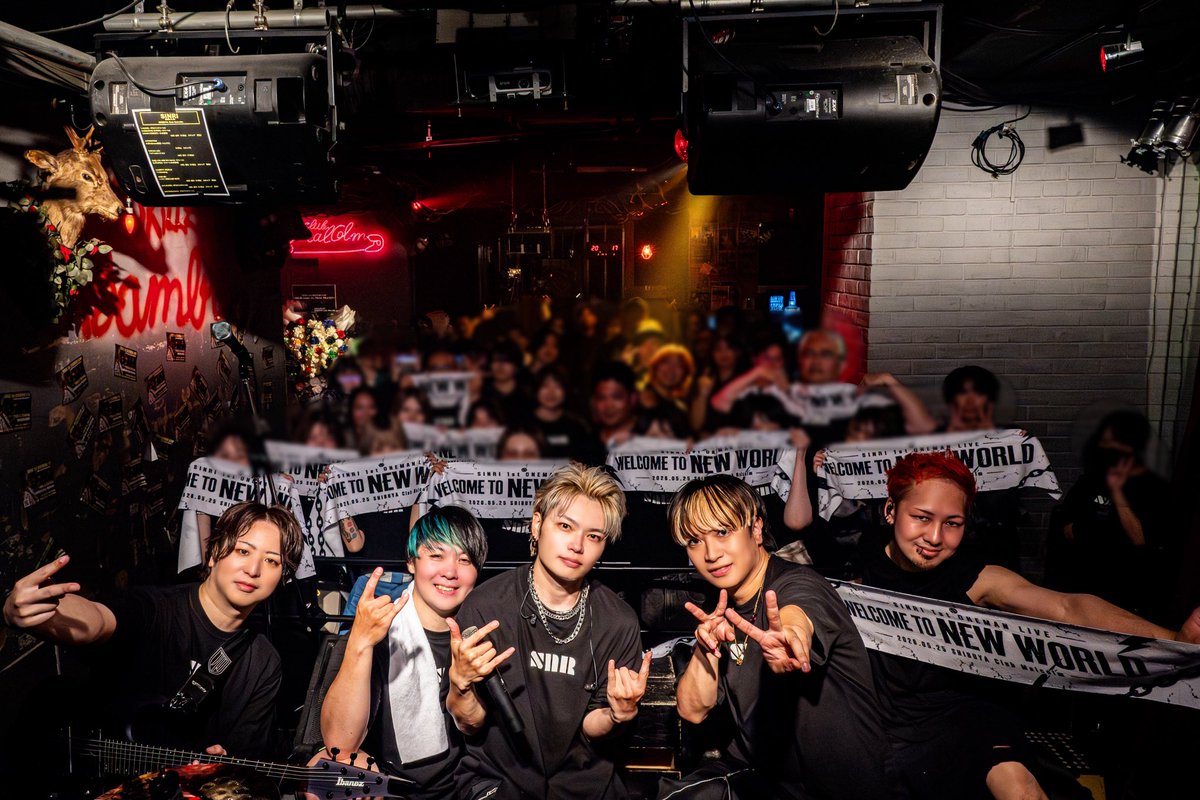 sinri_art's tweet photo. 今年も無事誕生日を迎えることができました
お祝いしてくれた皆様
本当にありがとうございます！

バンドをやってなかったら
今ある縁はなかったです
全ての人が自分の力になってます

SINRIに関わってくれる人全員で
のし上がって行きましょう
これからもよろしくお願いします

今年はかまします https://t.co/ppOCCLAtpw