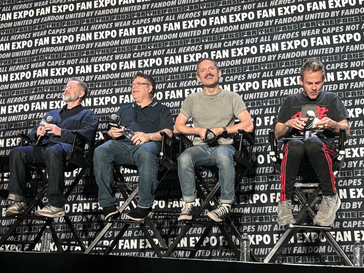 DaynatheSloth's tweet photo. Hobbits but Billy is looking directly at me because I’m literally crawling on the floor for the social clips https://t.co/Wlmwp1j5S1
