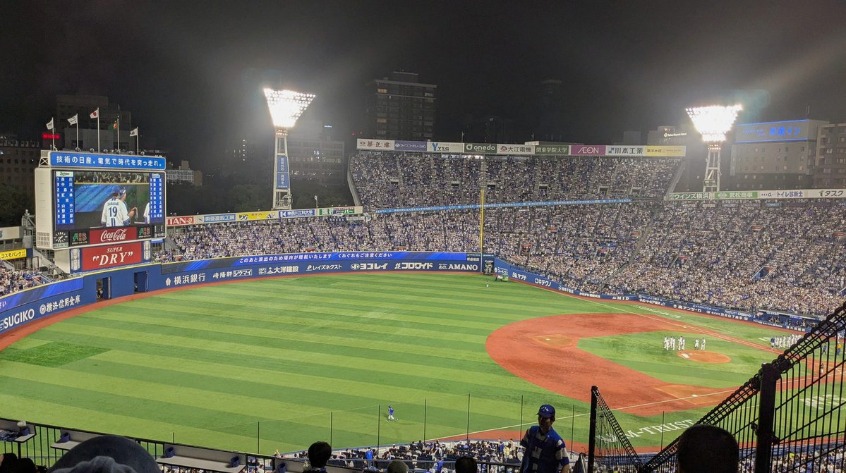 tabiak's tweet photo. ZINEを作ってる方々って、普段はどう過ごされているのかしら。気になる。
そんな私は、家事をして……何をしてるんだろう…… https://t.co/m3izIXG9fV