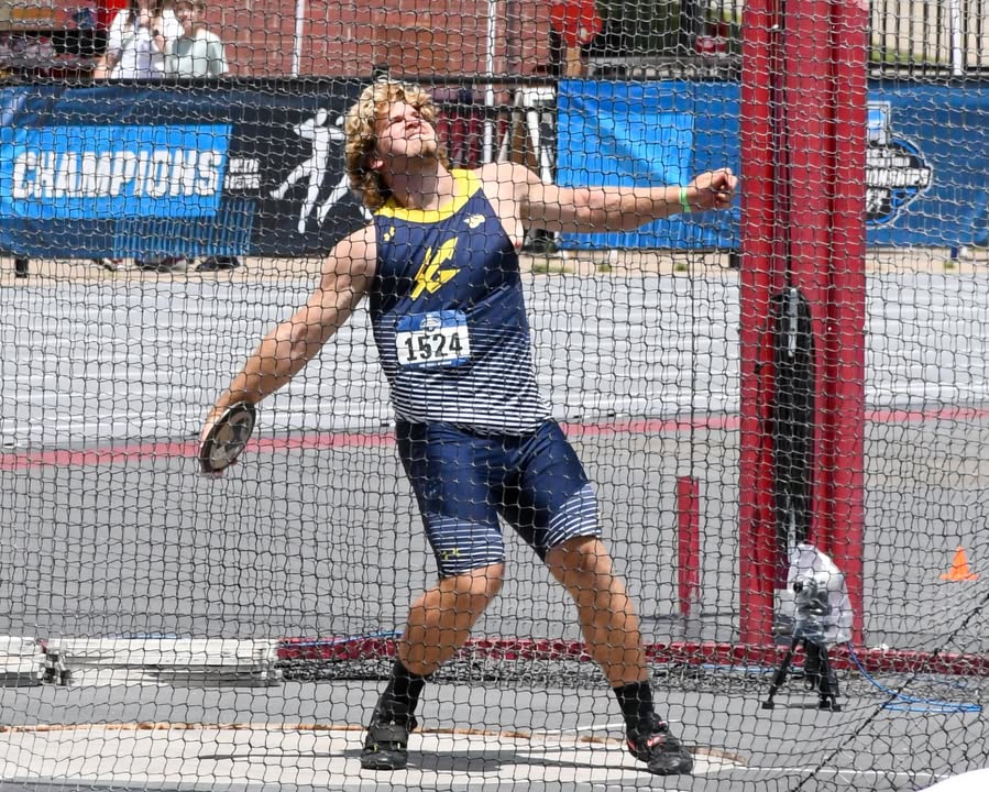 UCSDtrackfield's tweet photo. Day 3 Moments!

Zach Lewis finished 35th in the discus, Miles Bennett finished 31st in the high jump, and Marcus Harris finished 41st in the triple jump.

#GoTritons https://t.co/HZw6RM5uSh